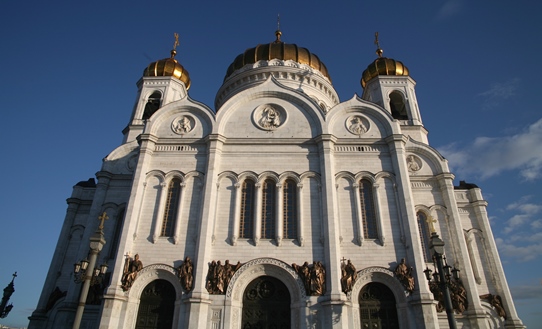 Cathedral of Christ the Saviour by Zurab Tsereteli, on the banks of the Moscow River, replaces earlier cathedral of the same name destroyed by Stalin.