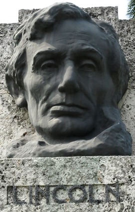 IMG_3954 - Lincoln bust, Parque de la Fraternidad, Havana 271