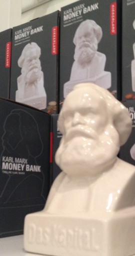 IMG_0846 - Karl Marx moneybank, Saatchi Gallery - 270