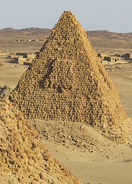 IMG_1963 - Nuri Pyramids - 270