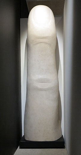 IMG_2583 - Lenin finger, Design Museum - 270